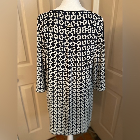 Nautica Round Neck 3/4 Sleeve Printed Dress - Picture 2 of 11